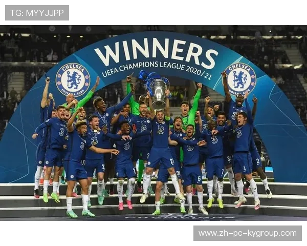 切尔西中场的一记直塞为前锋开辟单刀路口